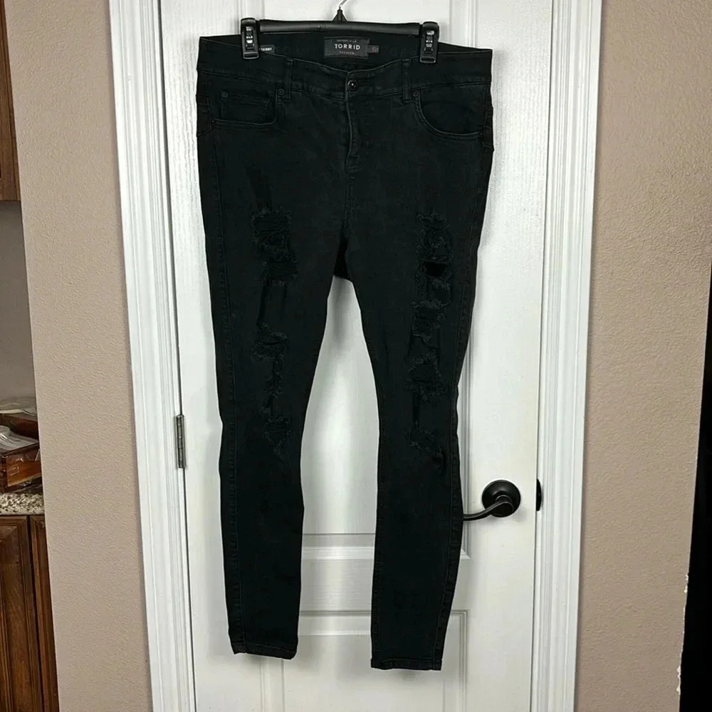 Torrid Women's Premium Stretch Black Bombshell Skinny Jean Denim Plus Sz 14R